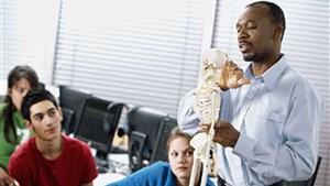 CV tips in two minutes: how to create a CV to impress.